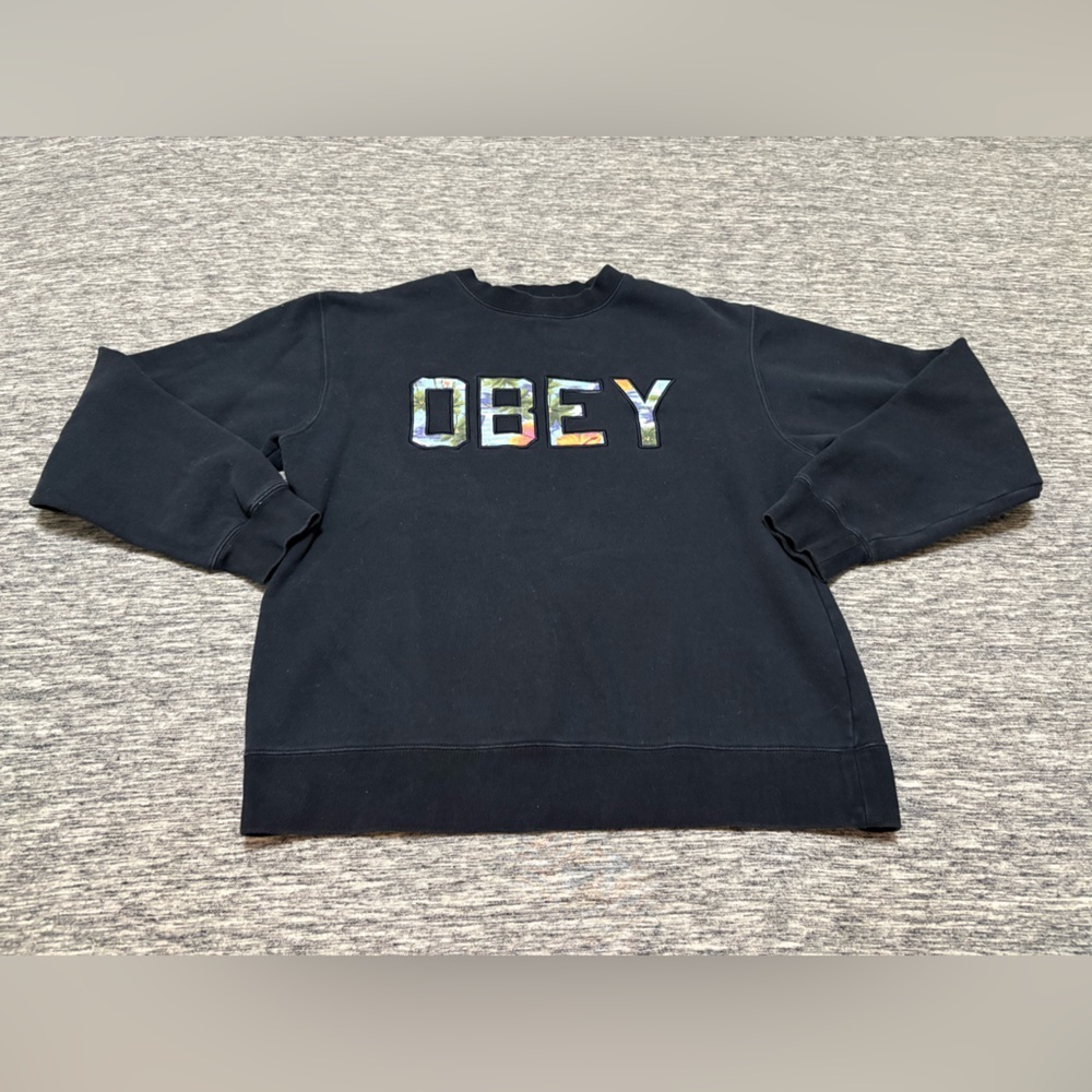Obey Men's Crewneck Sweater Small